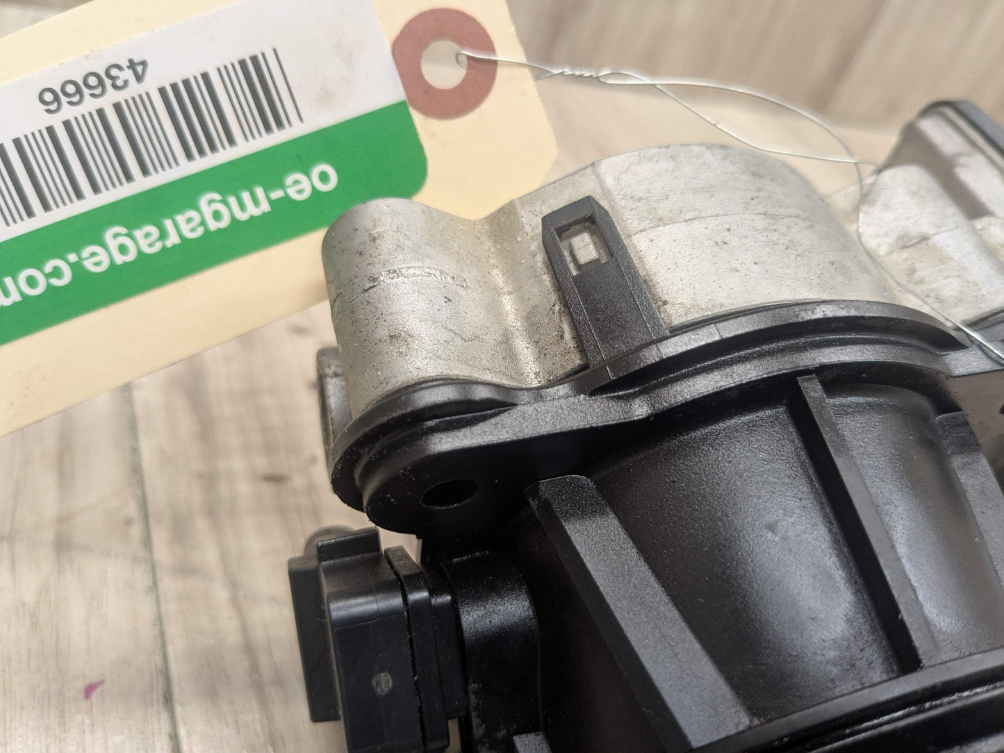 OEM BMW F39 F44 F48 F90 G05 G12 750 G30 M550 M8 Engine B46 N63 S63 Throttle Body