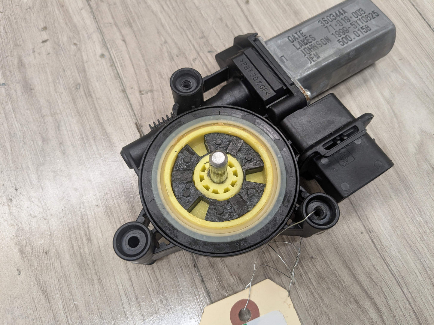 16-22 OEM BMW F48 F54 F55 X1 FRONT Left or Right Door Window Regulator Motor