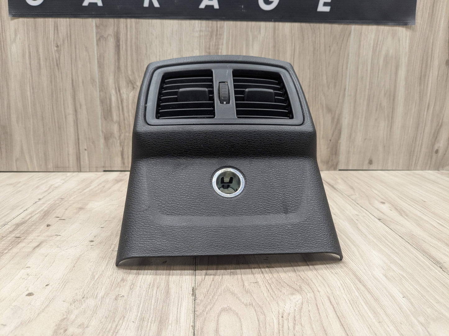16-22 OEM BMW F39* F48 X1 X2 28i 28iX M35iX Rear Center AC Air Vent Grille Black