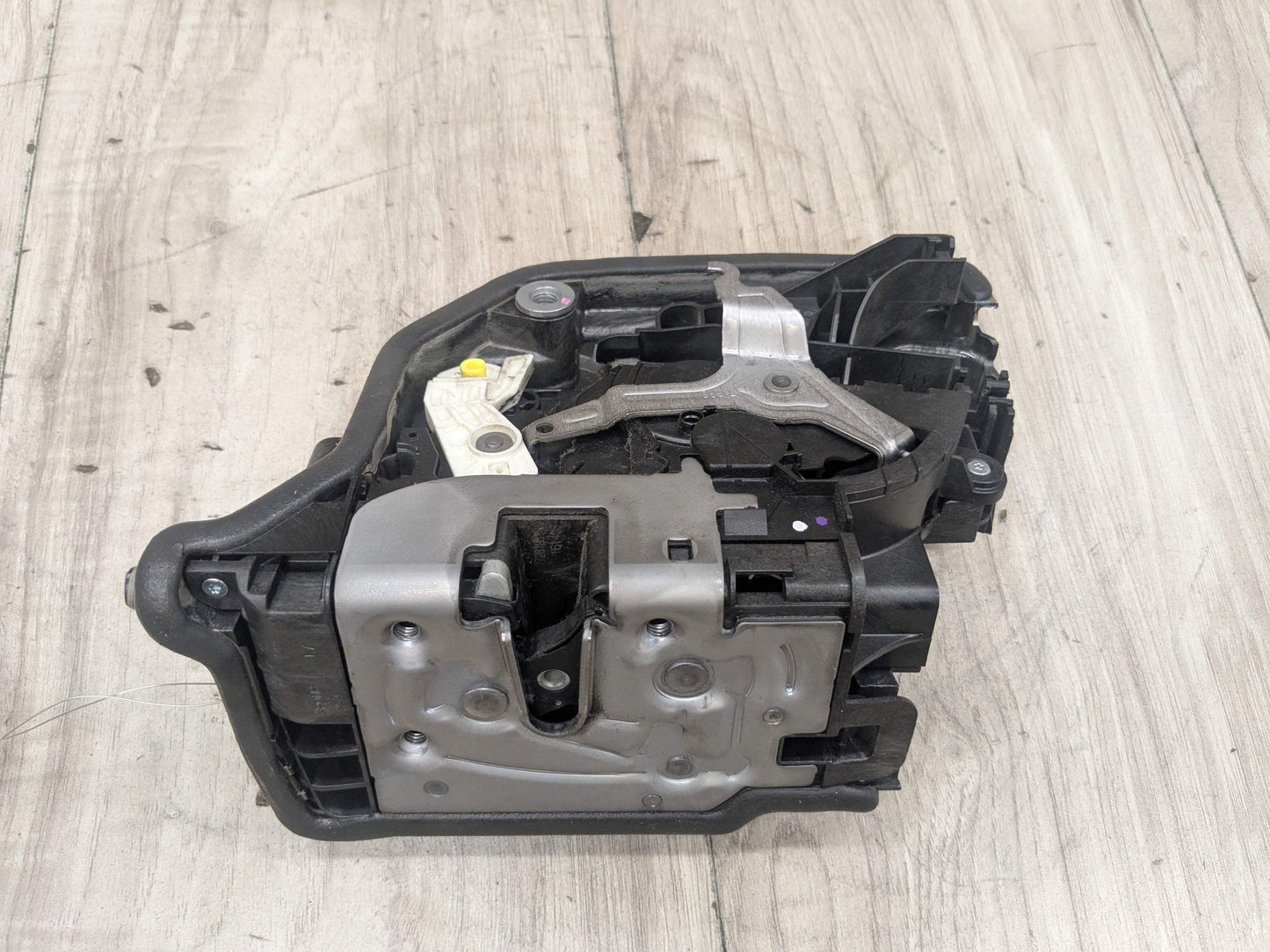 OEM BMW F15 F48 F85 G12 I01 FRONT Left Driver Door Handle Lock Latch Actuator