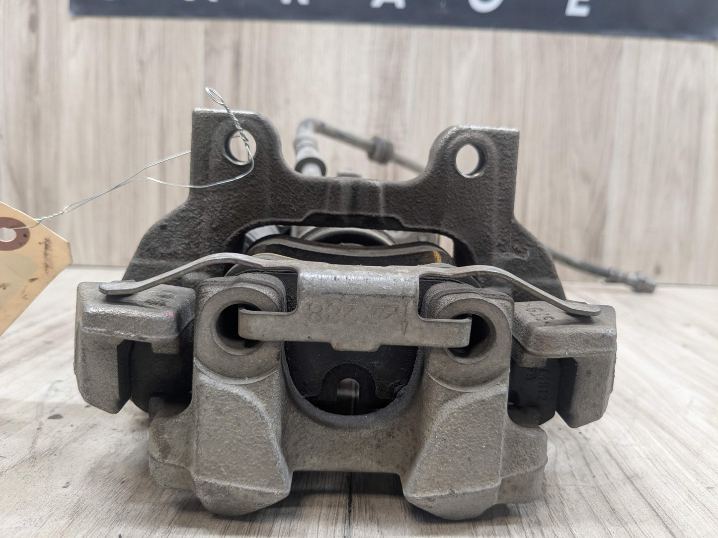 16-24 OEM BMW F39 F44 F48 X1 X2 28 228 REAR Left Driver Brake Caliper
