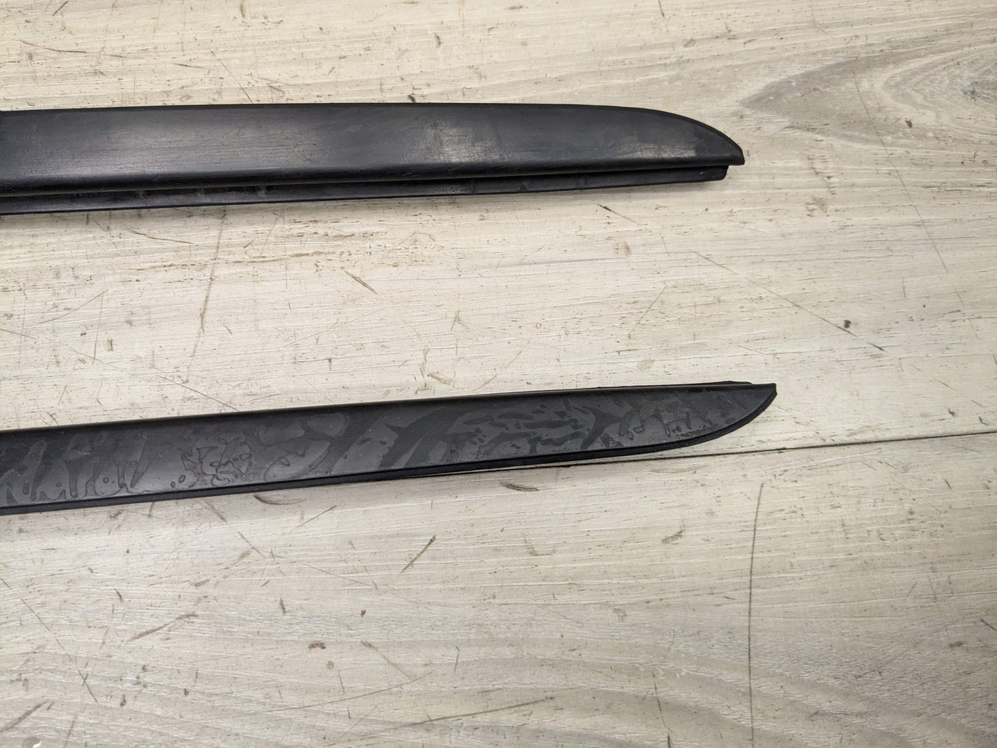 *12-20 OEM BMW F30 F31 F80 M3 Front Left Right Windshield Side Drip Molding PAIR