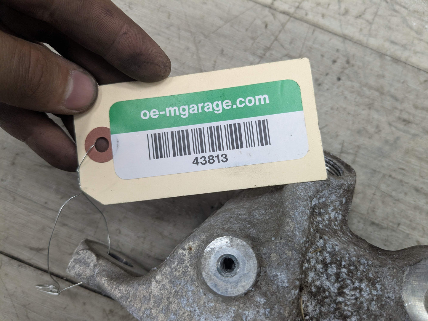 OEM BMW G01 X3 30i 30iX M40iX REAR Right Passenger Knuckle Hub Spindle Bearing