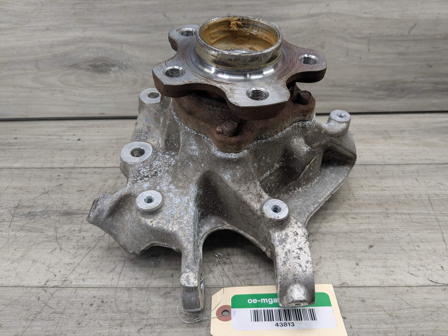 OEM BMW G01 X3 30i 30iX M40iX REAR Right Passenger Knuckle Hub Spindle Bearing