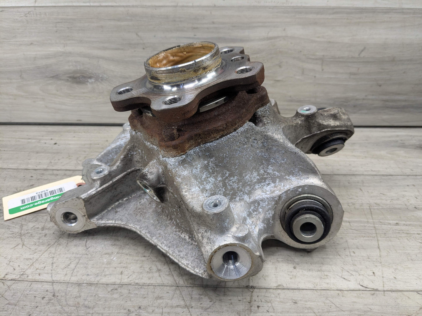 OEM BMW G01 X3 30i 30iX M40iX REAR Right Passenger Knuckle Hub Spindle Bearing