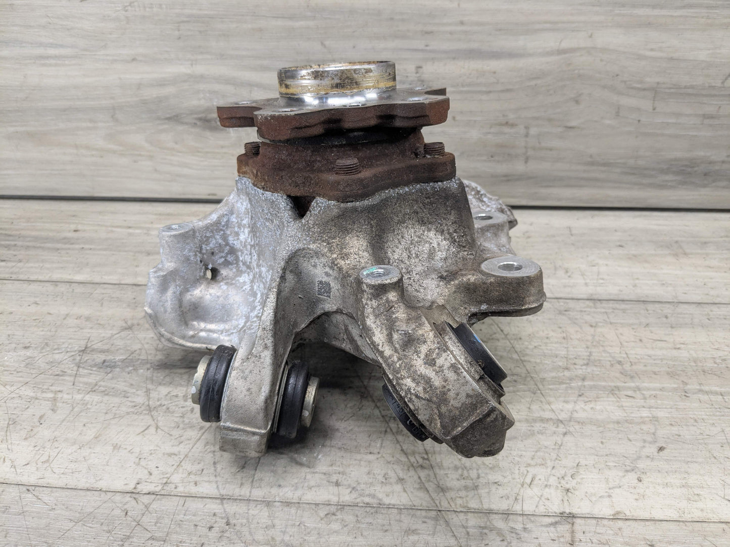 OEM BMW G01 X3 30i 30iX M40iX REAR Right Passenger Knuckle Hub Spindle Bearing