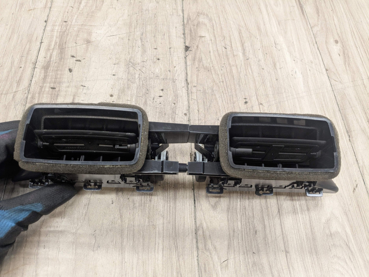 16-23 OEM BMW F39 F48 X1 X2 Center Middle Dash Fresh Air AC Vent Grill Grille