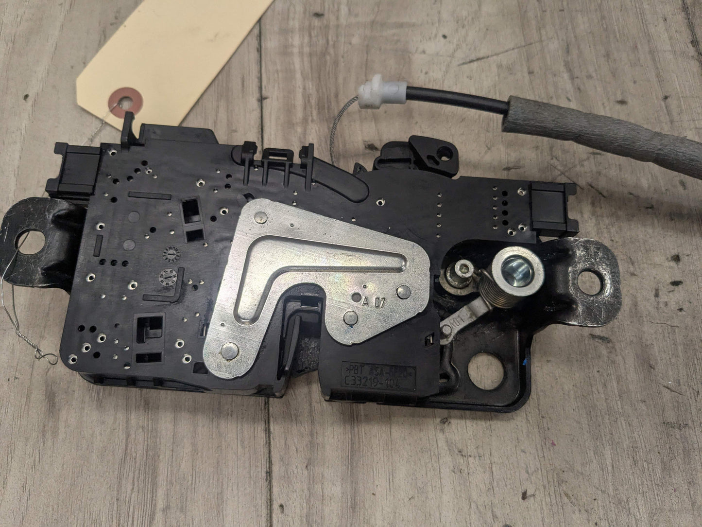 16-22 OEM BMW F48 X1 28i 28iX Rear Liftgate Trunk Lid Latch Lock Opener Actuator