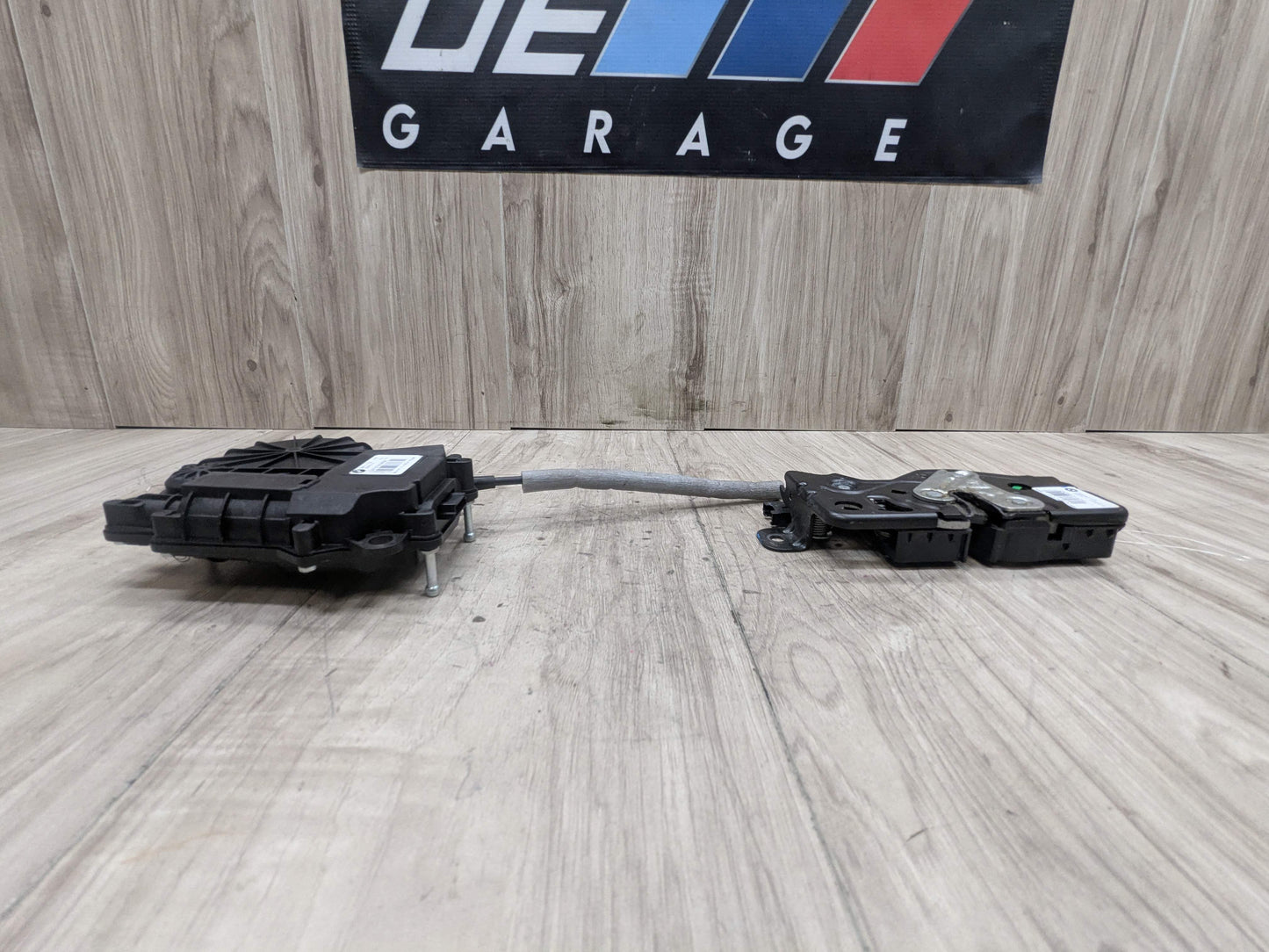 16-22 OEM BMW F48 X1 28i 28iX Rear Liftgate Trunk Lid Latch Lock Opener Actuator