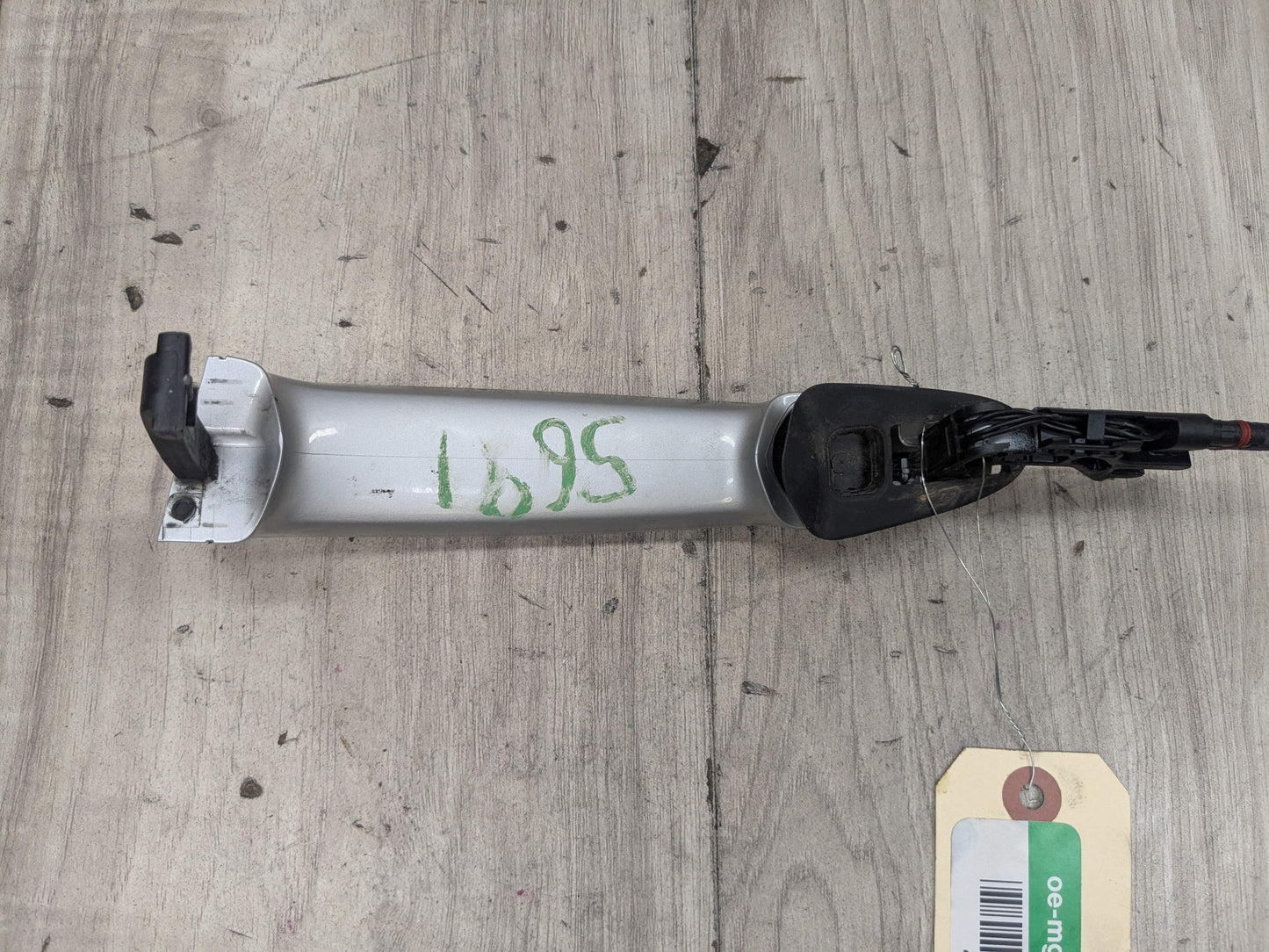 OEM BMW F30 F32 F80 F82 Front Right Passenger Door Handle COMFORT ACCESS Silver