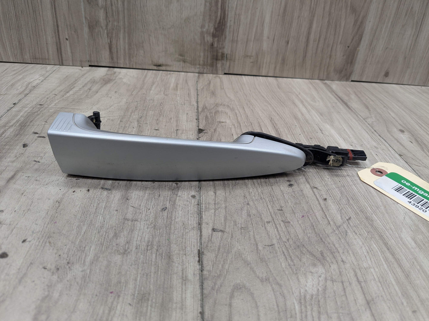 OEM BMW F30 F32 F80 F82 Front Right Passenger Door Handle COMFORT ACCESS Silver
