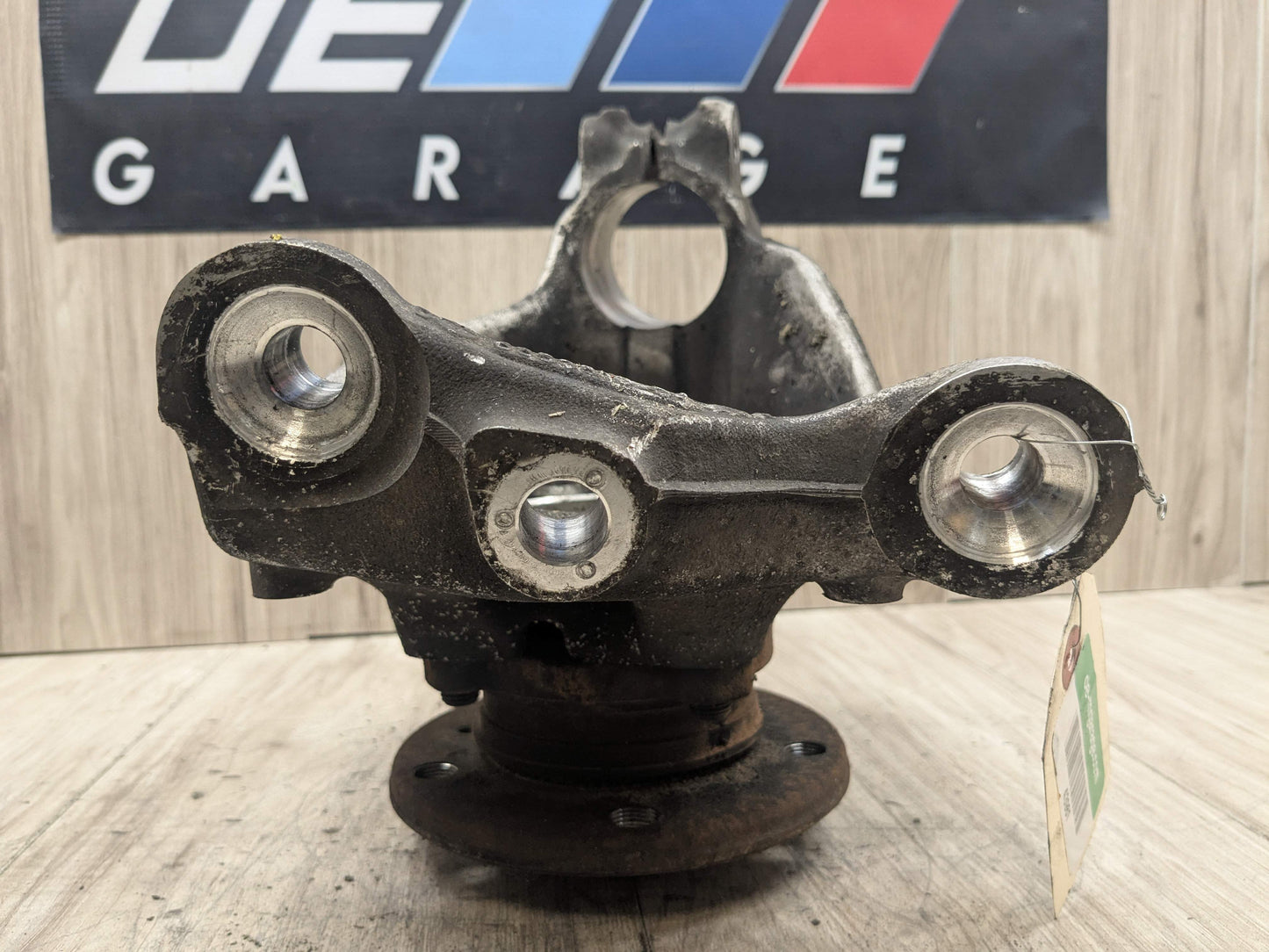 OEM BMW F22 F23 F30 F32 F33 AWD Front Left Driver Spindle Hub Carrier Knuckle