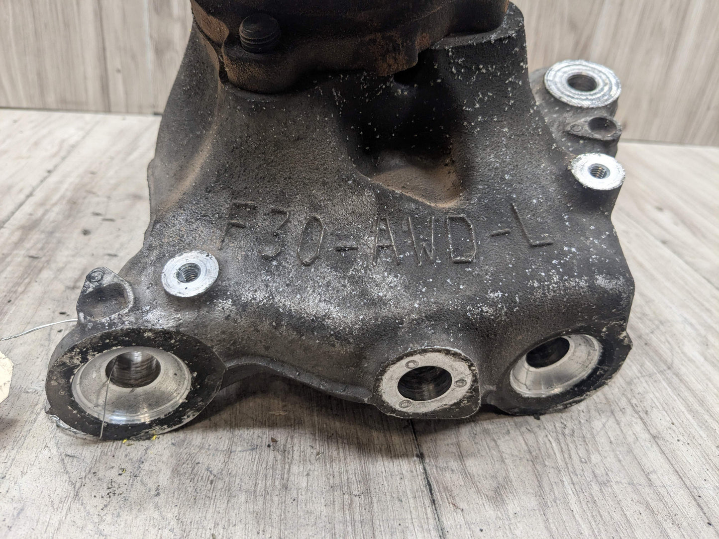 OEM BMW F22 F23 F30 F32 F33 AWD Front Left Driver Spindle Hub Carrier Knuckle
