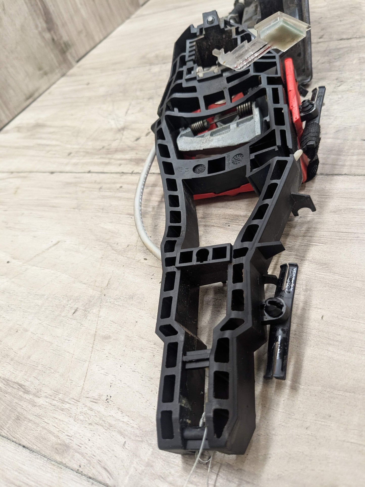 OEM BMW E82 E90 F23 F30 F32 M4 X6 FRONT Left Diver Door Lock Latch Actuator