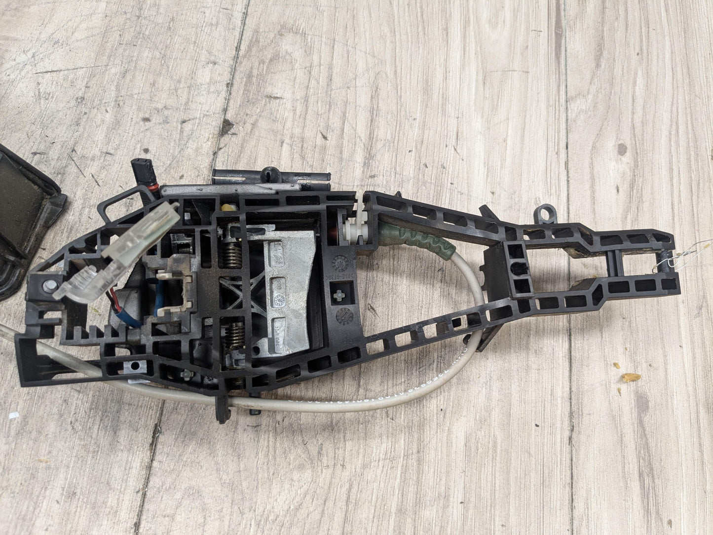 OEM BMW E82 E90 F10 F23 F30 F32 E60 F01 M4 X6 REAR LEFT Door Lock Latch Actuator