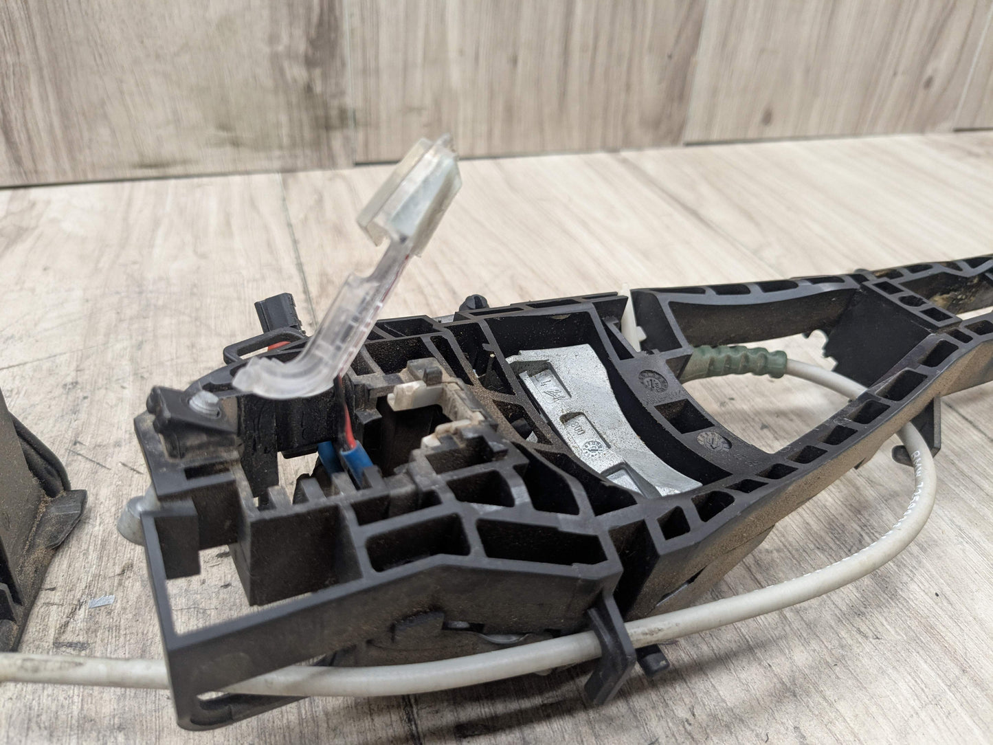 OEM BMW E82 E90 F10 F23 F30 F32 E60 F01 M4 X6 REAR LEFT Door Lock Latch Actuator