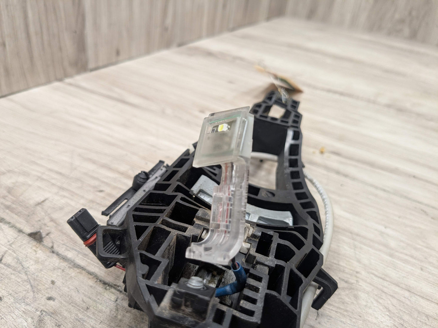 OEM BMW E82 E90 F10 F23 F30 F32 E60 F01 M4 X6 REAR LEFT Door Lock Latch Actuator