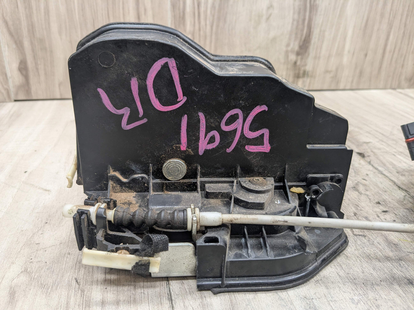 OEM BMW E82 E90 F10 F23 F30 F32 E60 F01 M4 X6 REAR LEFT Door Lock Latch Actuator