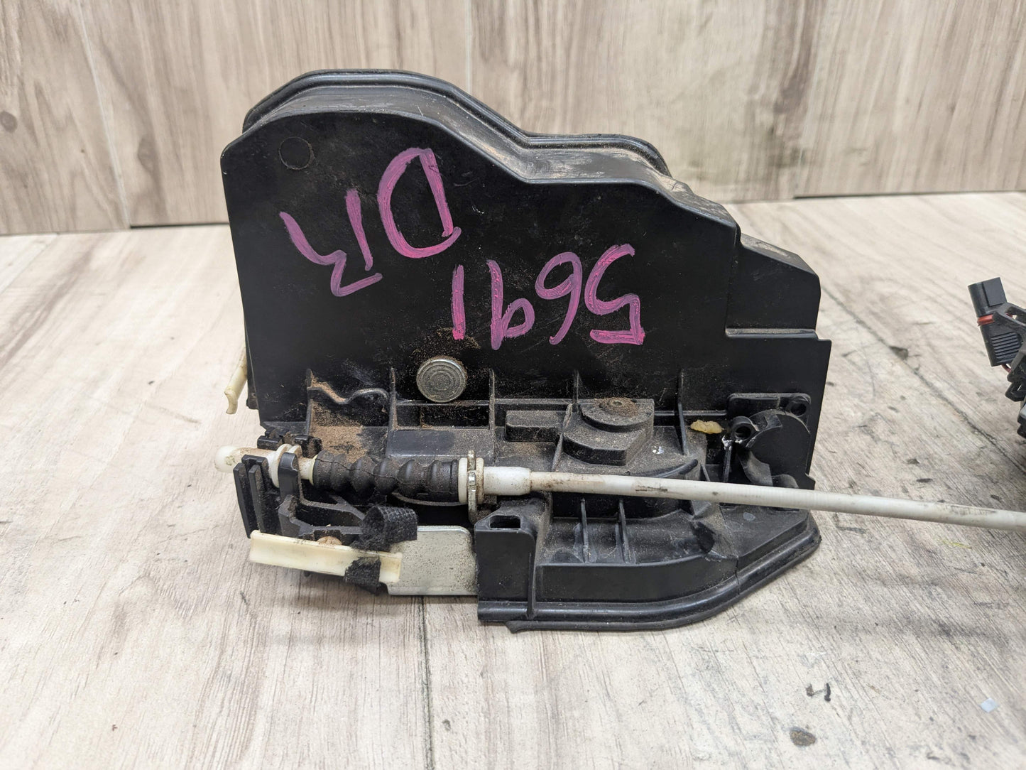 OEM BMW E82 E90 F10 F23 F30 F32 E60 F01 M4 X6 REAR LEFT Door Lock Latch Actuator