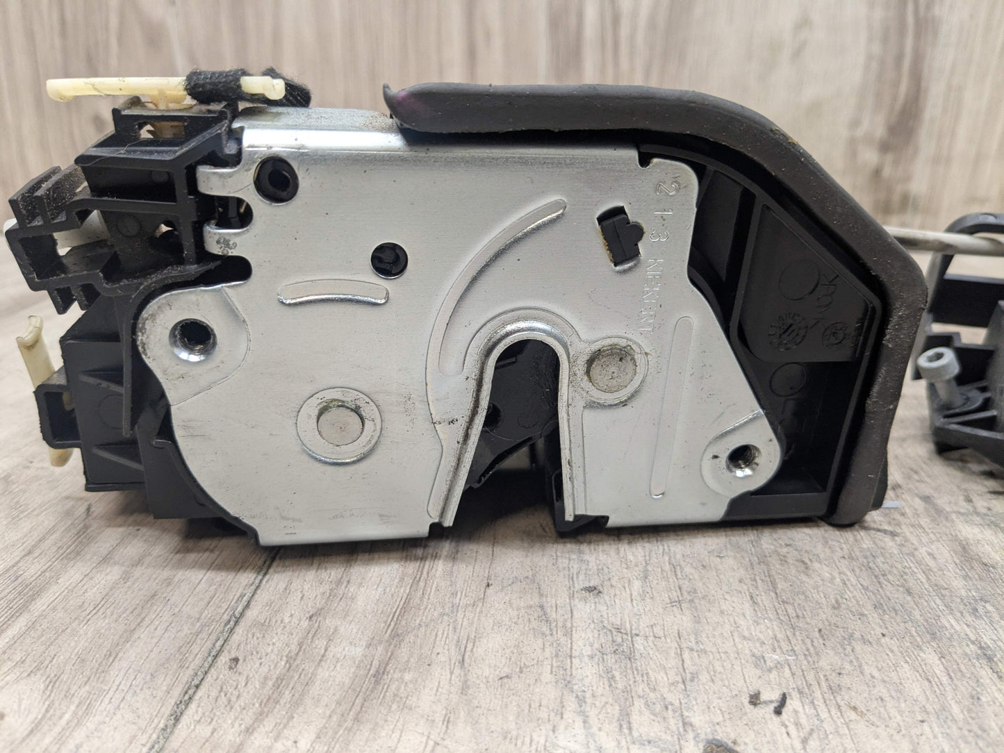 OEM BMW E82 E90 F10 F23 F30 F32 E60 F01 M4 X6 REAR LEFT Door Lock Latch Actuator