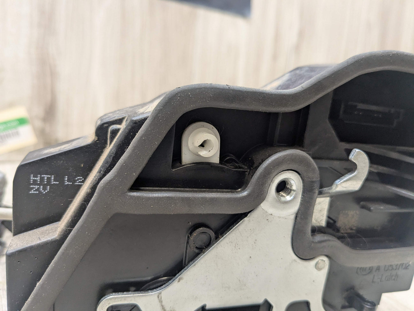 OEM BMW E82 E90 F10 F23 F30 F32 E60 F01 M4 X6 REAR LEFT Door Lock Latch Actuator