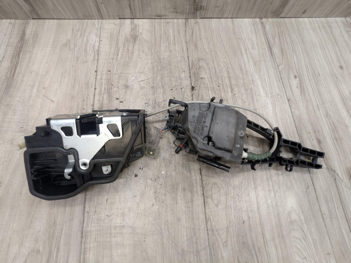 OEM BMW E82 E90 F10 F23 F30 F32 E60 F01 M4 X6 REAR LEFT Door Lock Latch Actuator