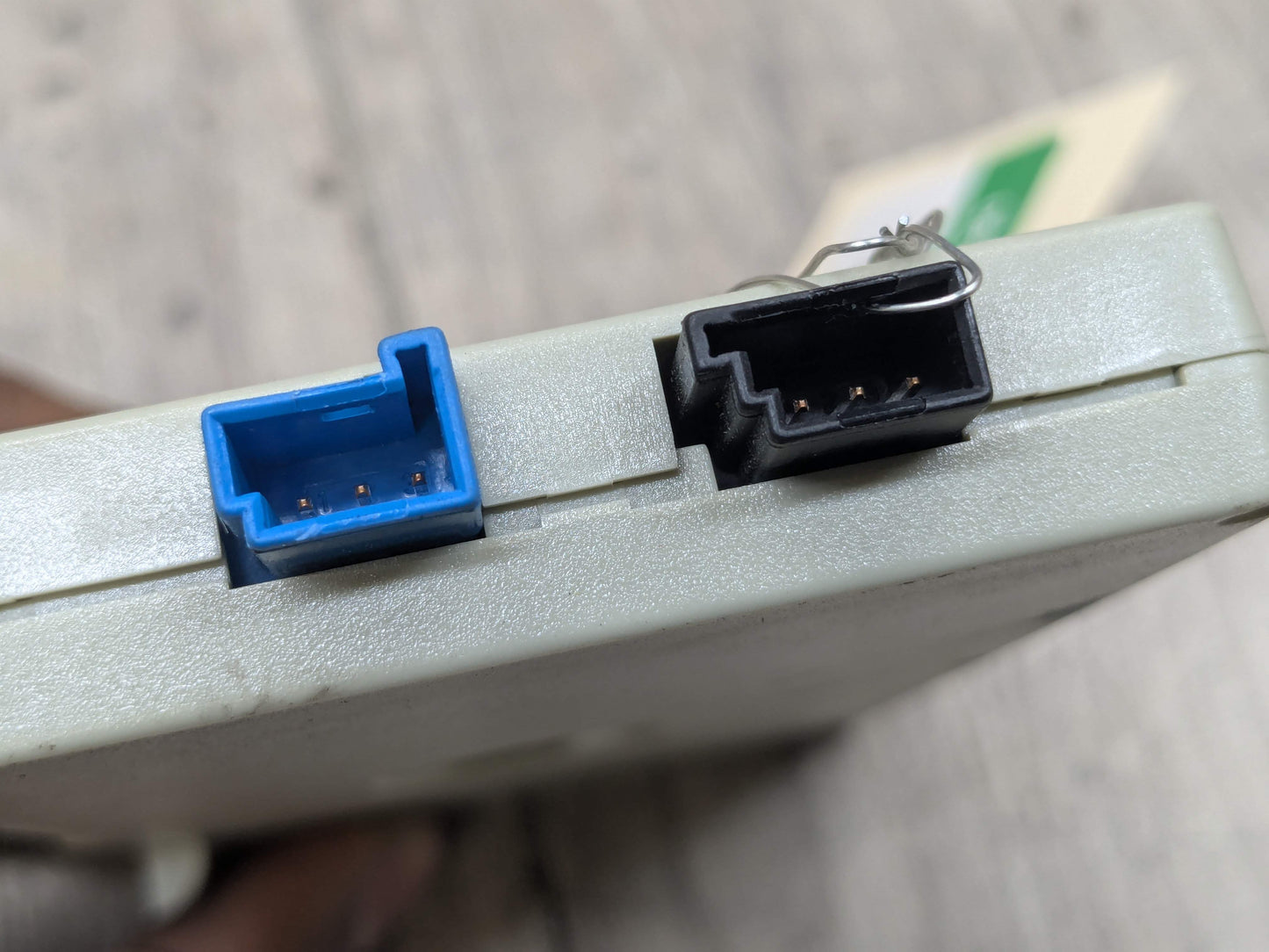 07-13 OEM BMW E93 Convertible Radio Diversity Antenna Amplifier Module Unit