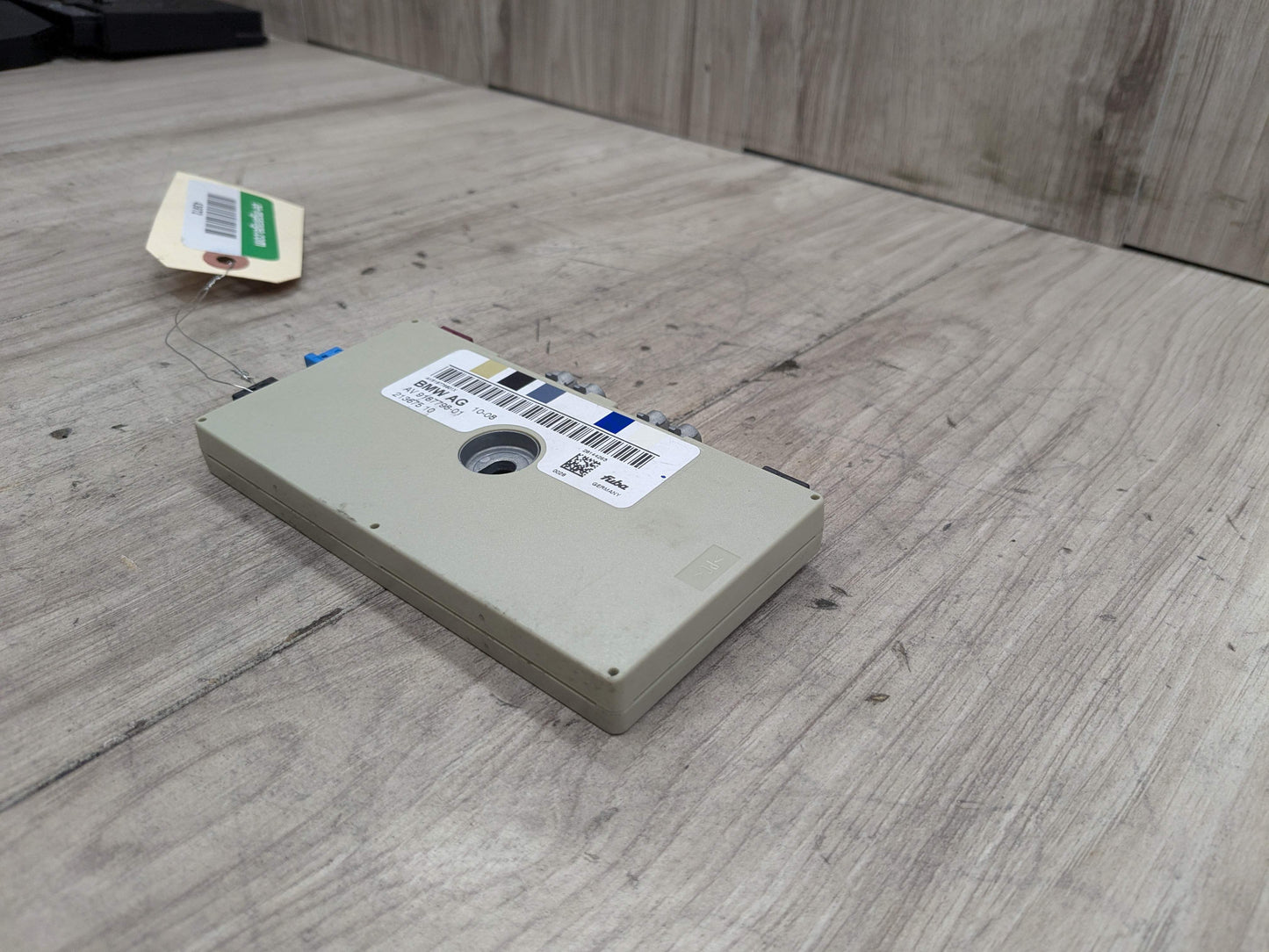 07-13 OEM BMW E93 Convertible Radio Diversity Antenna Amplifier Module Unit