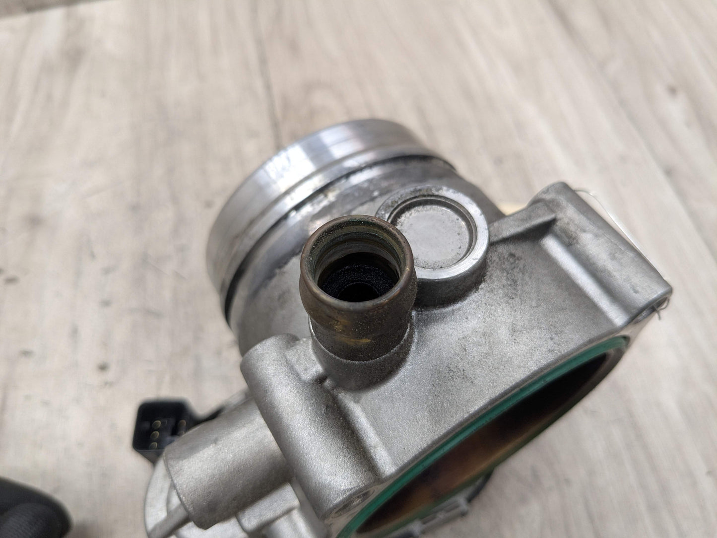 OEM BMW E60 E71 E82 E88 E89 E90 E92 E93 F01 F02 135 335 Engine N54 Throttle Body