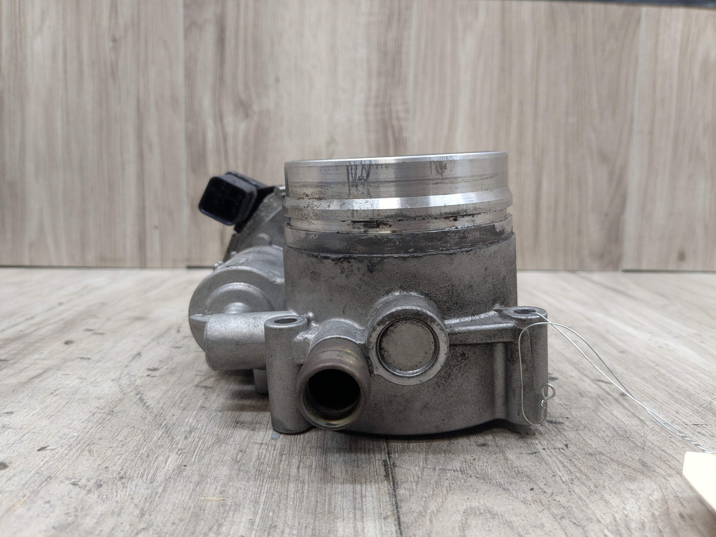 OEM BMW E60 E71 E82 E88 E89 E90 E92 E93 F01 F02 135 335 Engine N54 Throttle Body