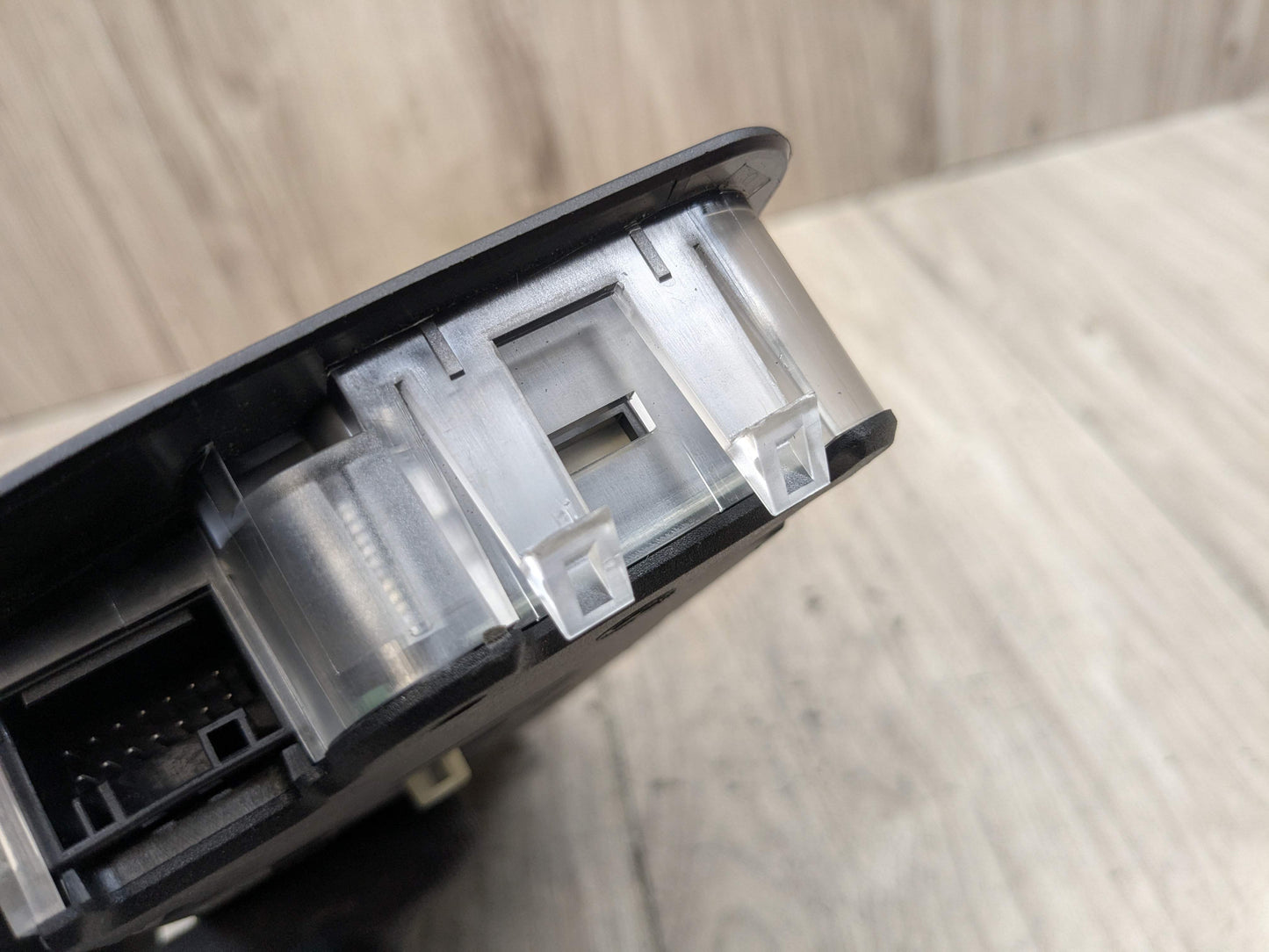 07-13 OEM BMW E88 E93 E89 135 328 335 Z4 M3 Roof Console Dome Light SOS Switch