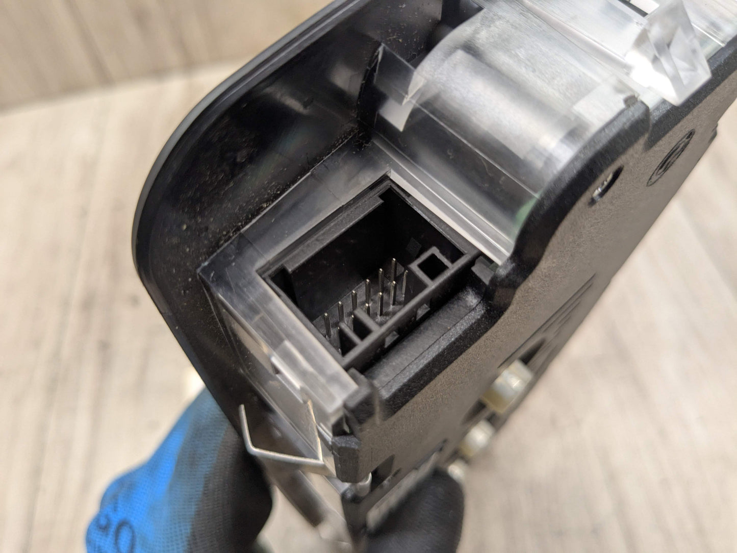 07-13 OEM BMW E88 E93 E89 135 328 335 Z4 M3 Roof Console Dome Light SOS Switch