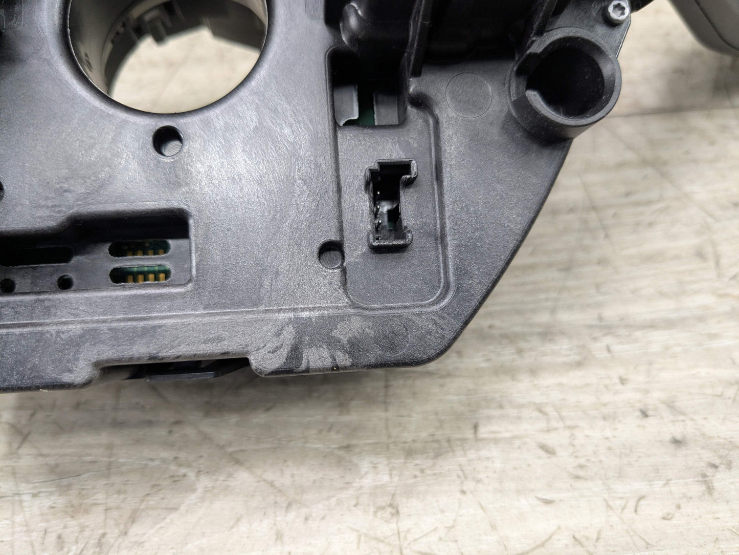 12-17 OEM BMW F22 F30 F32 F33 F36 F80 F82 F83 Steering Angle Sensor Clock Spring