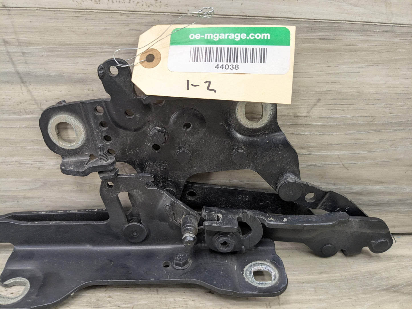 OEM BMW F22 F23 F30 F32 F33 F36 F80 F82 F83 F87 Left Right Side Hood Hinges PAIR