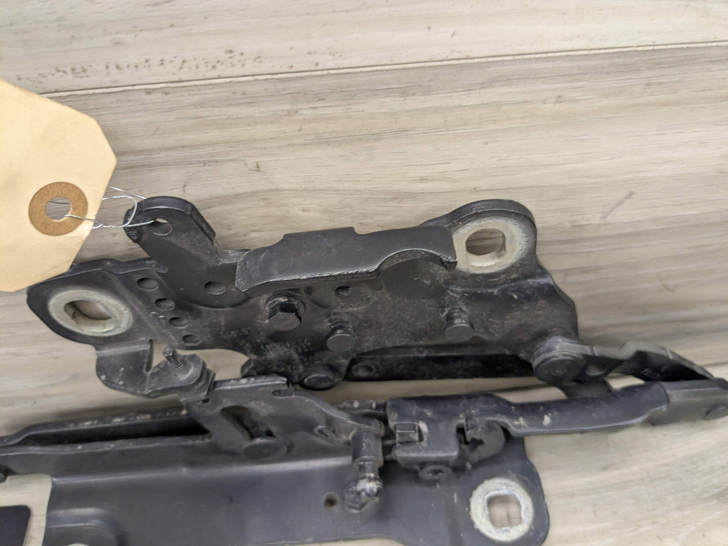 OEM BMW F22 F23 F30 F32 F33 F36 F80 F82 F83 F87 Left Right Side Hood Hinges PAIR