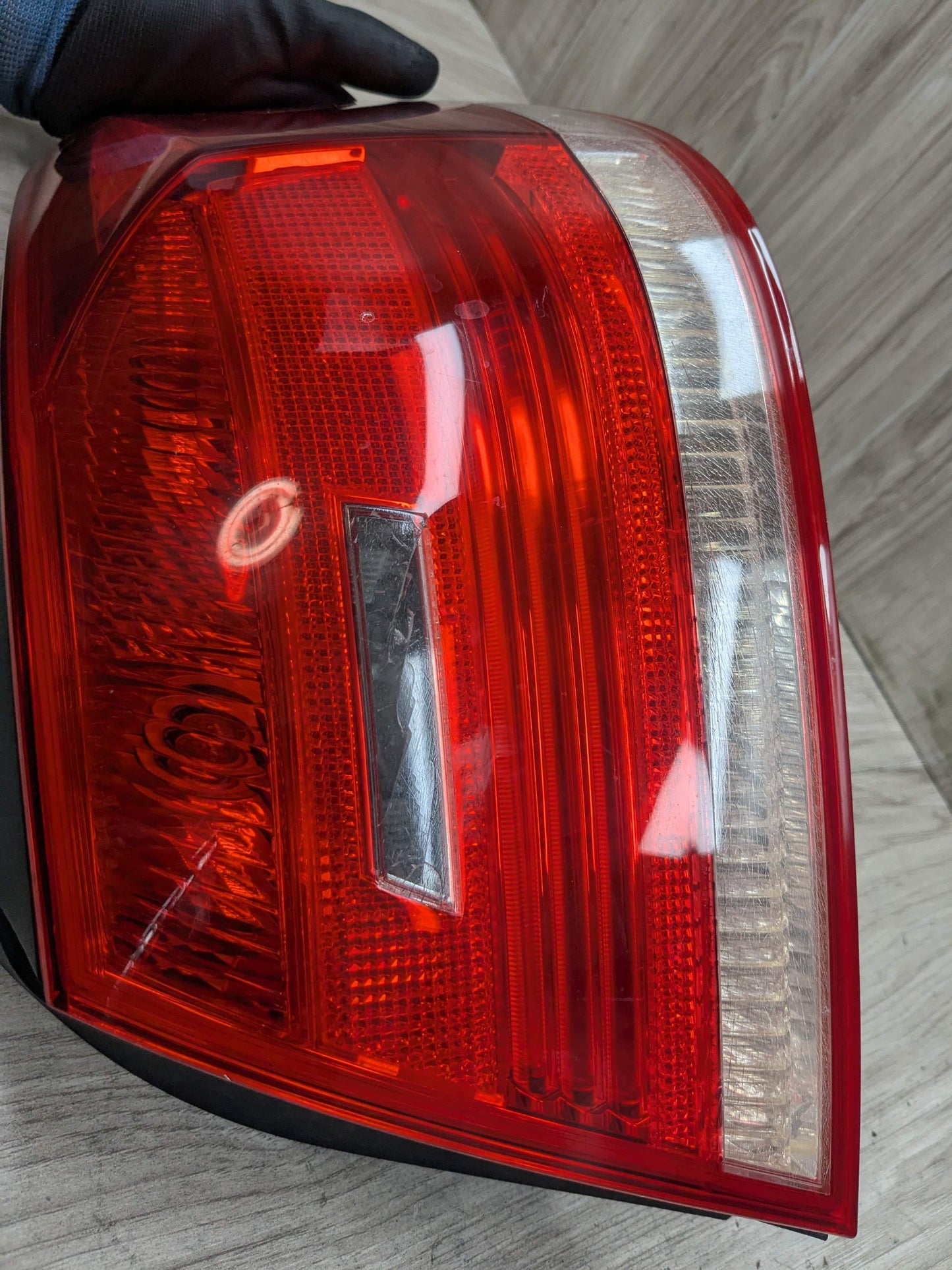 07-10 OEM BMW E93 328 335 M3 CONVERTIBLE Rear Right Passenger Outer Tail Light