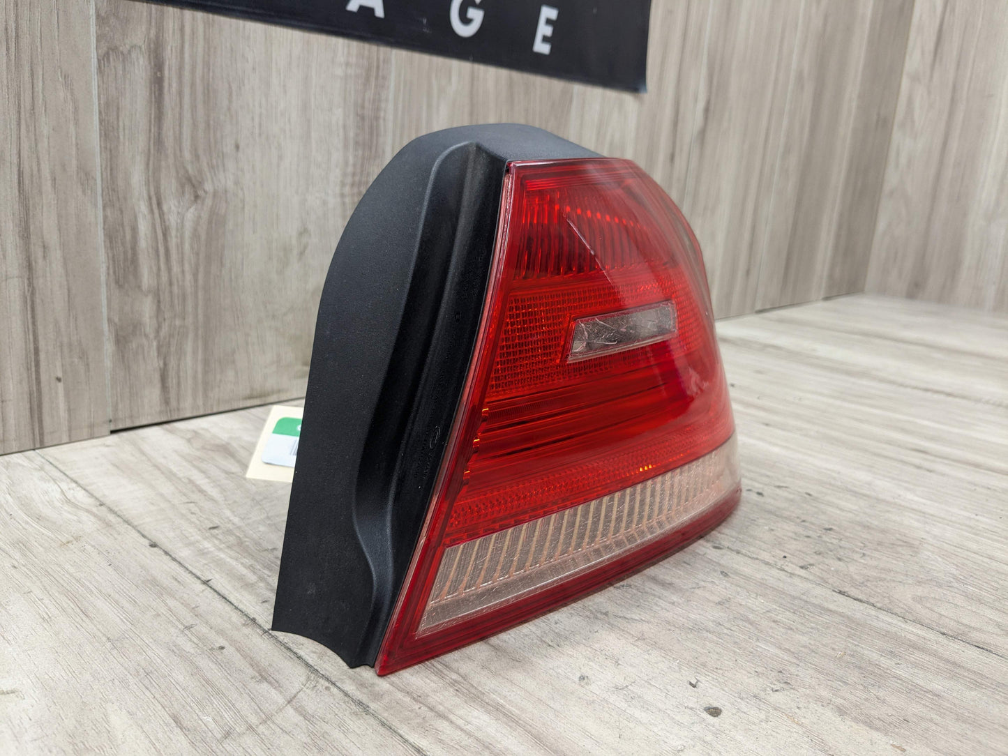 07-10 OEM BMW E93 328 335 M3 CONVERTIBLE Rear Right Passenger Outer Tail Light