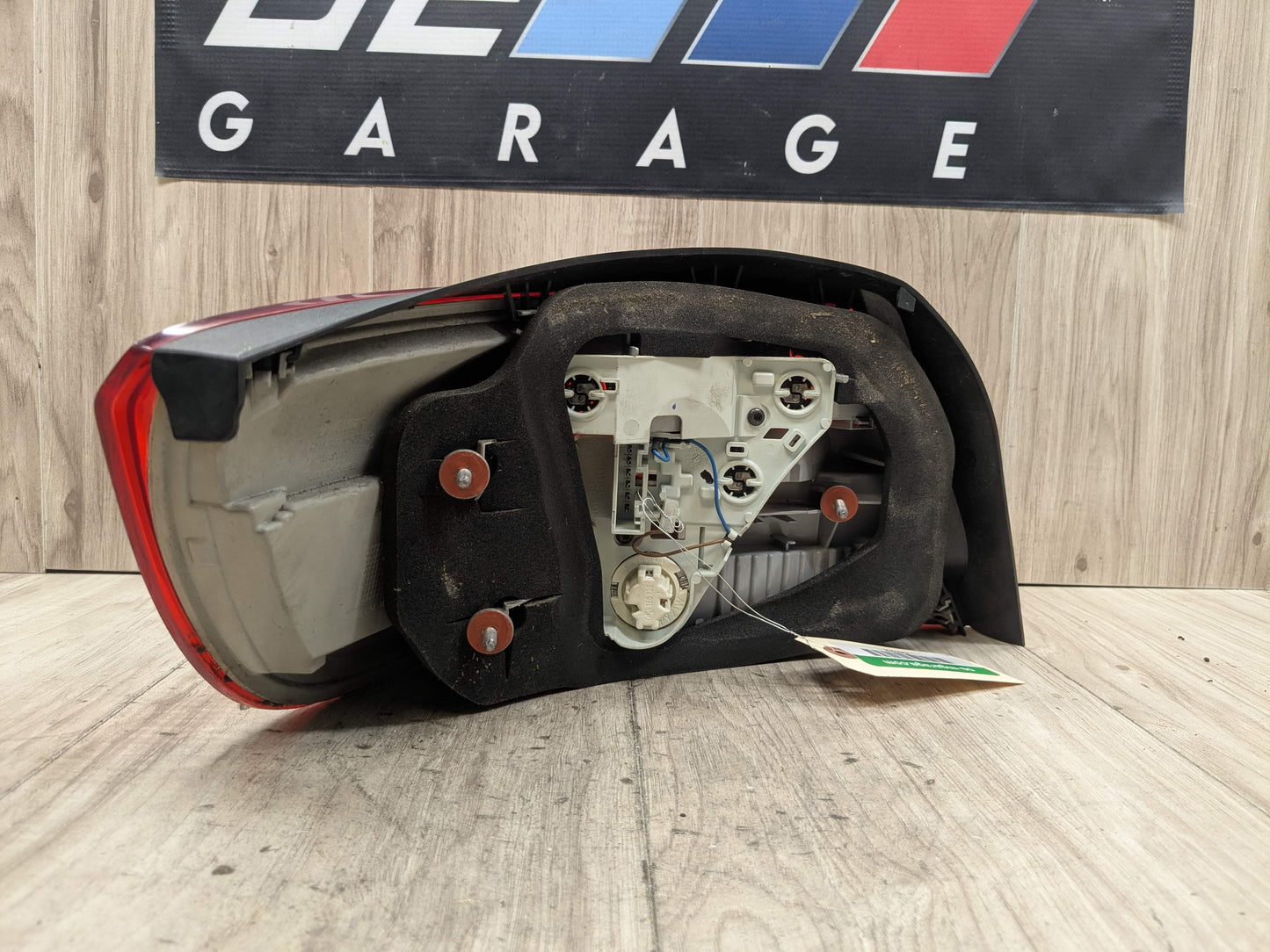 07-10 OEM BMW E93 328 335 M3 CONVERTIBLE Rear Right Passenger Outer Tail Light