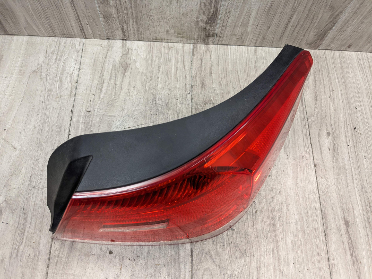 07-10 OEM BMW E93 328 335 M3 CONVERTIBLE Rear Right Passenger Outer Tail Light
