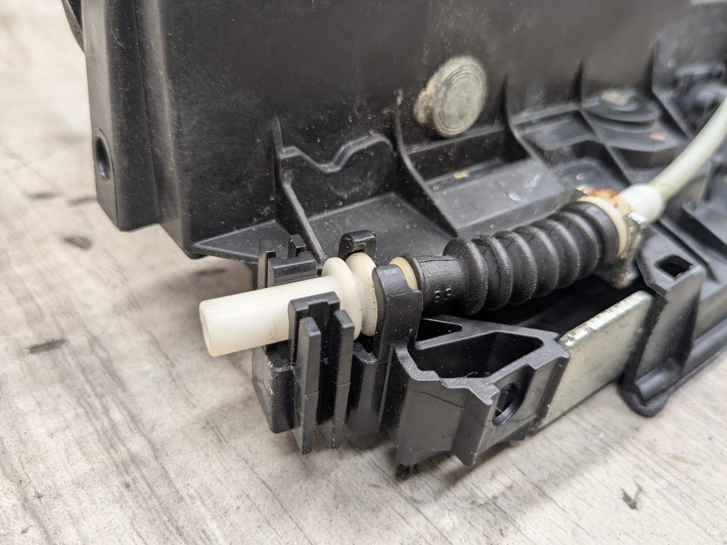 BMW E82 E90 E92 F22 F30 F32 E60 F10 M3 X5 Front LEFT Door Lock Latch Actuator