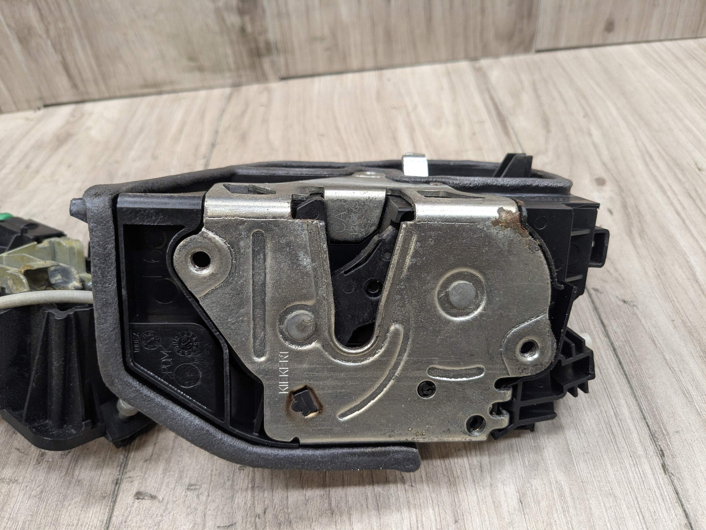 BMW E82 E90 E92 F22 F30 F32 E60 F10 M3 X5 Front LEFT Door Lock Latch Actuator