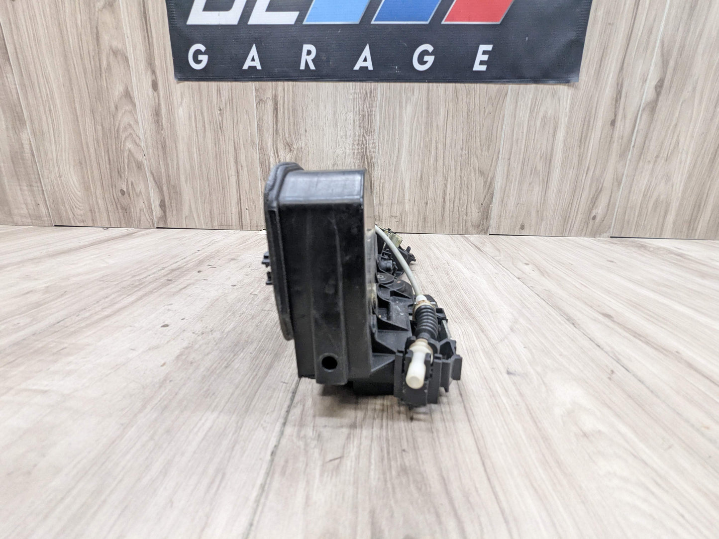 BMW E82 E90 E92 F22 F30 F32 E60 F10 M3 X5 Front LEFT Door Lock Latch Actuator