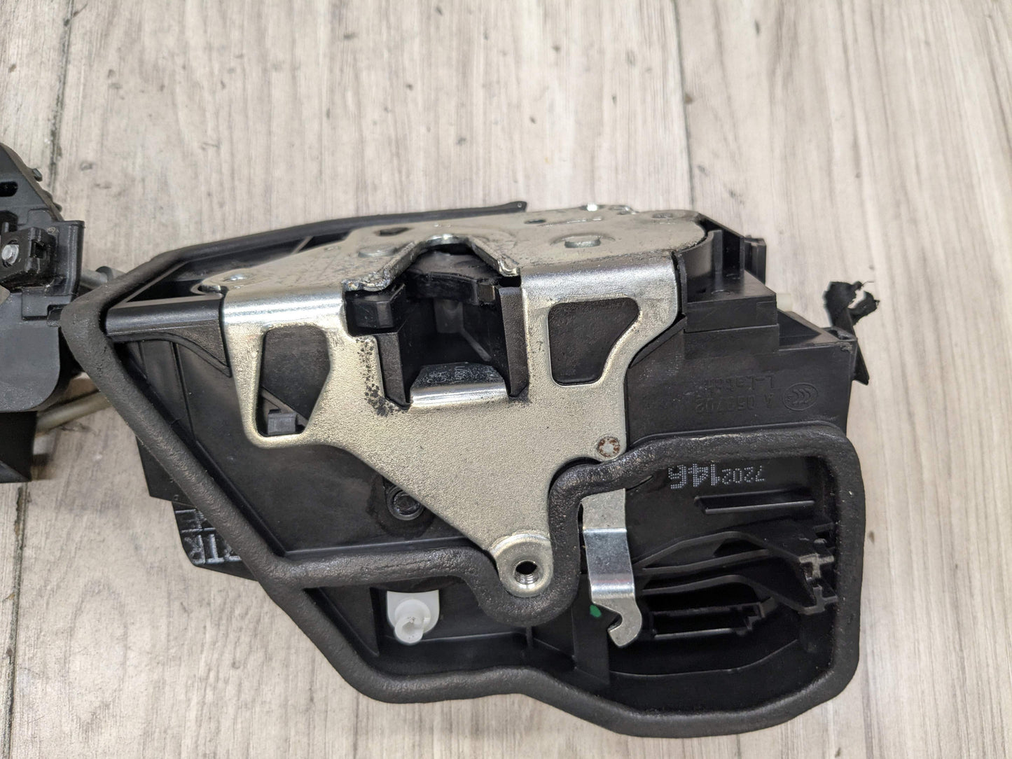 OEM BMW E82 E90 F23 F30 F32 E60 F01 M4 X6 REAR RIGHT Door Lock Latch Actuator