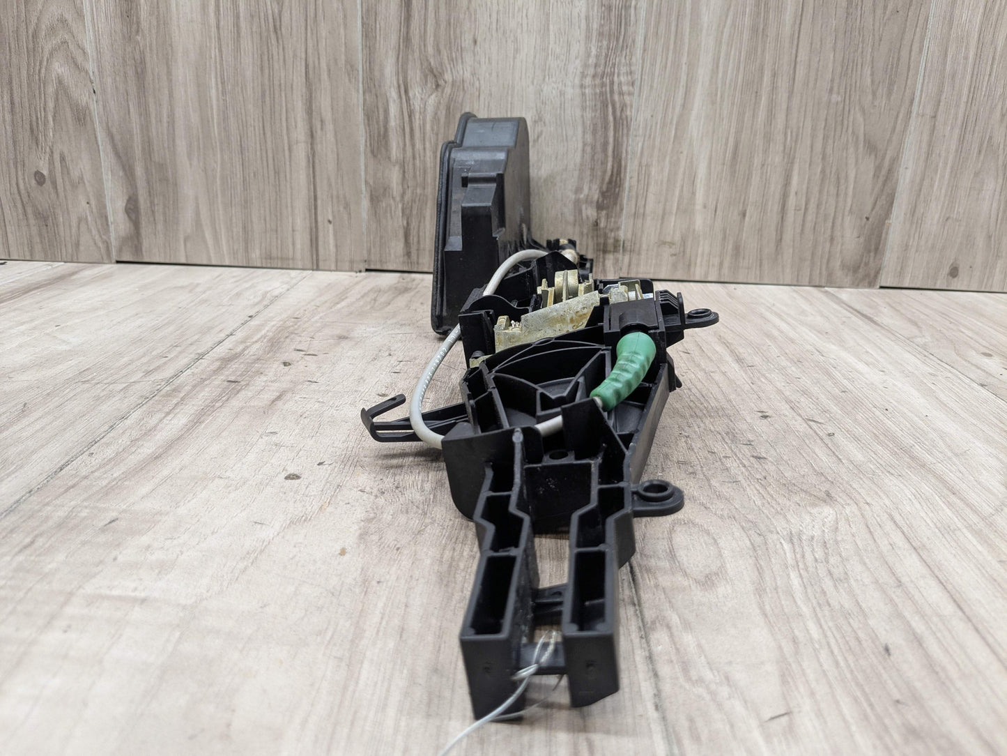 OEM BMW E82 E90 F23 F30 F32 E60 F01 M4 X6 REAR RIGHT Door Lock Latch Actuator