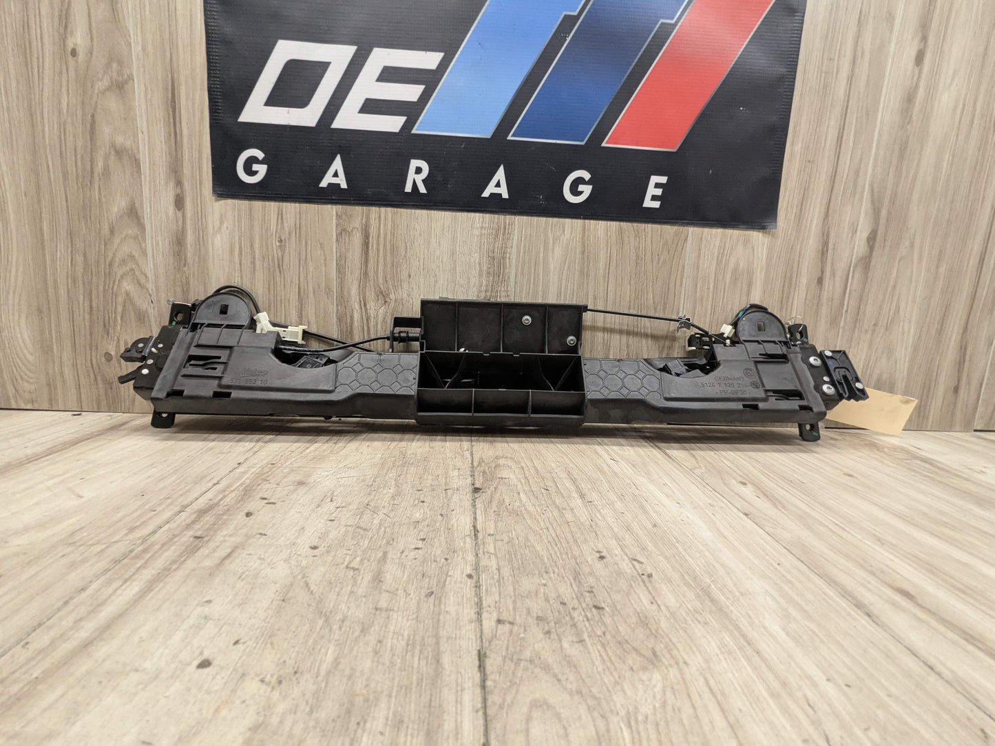 OEM BMW E93 F33 F83 M4 Convertible Trunk Lid Lock Latch Mechanism Assembly