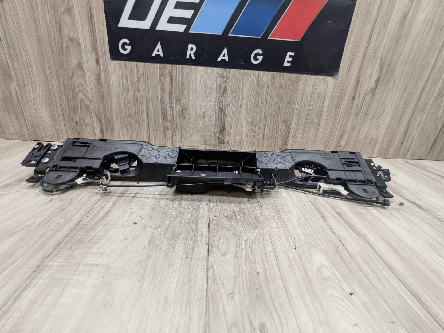 OEM BMW E93 F33 F83 M4 Convertible Trunk Lid Lock Latch Mechanism Assembly