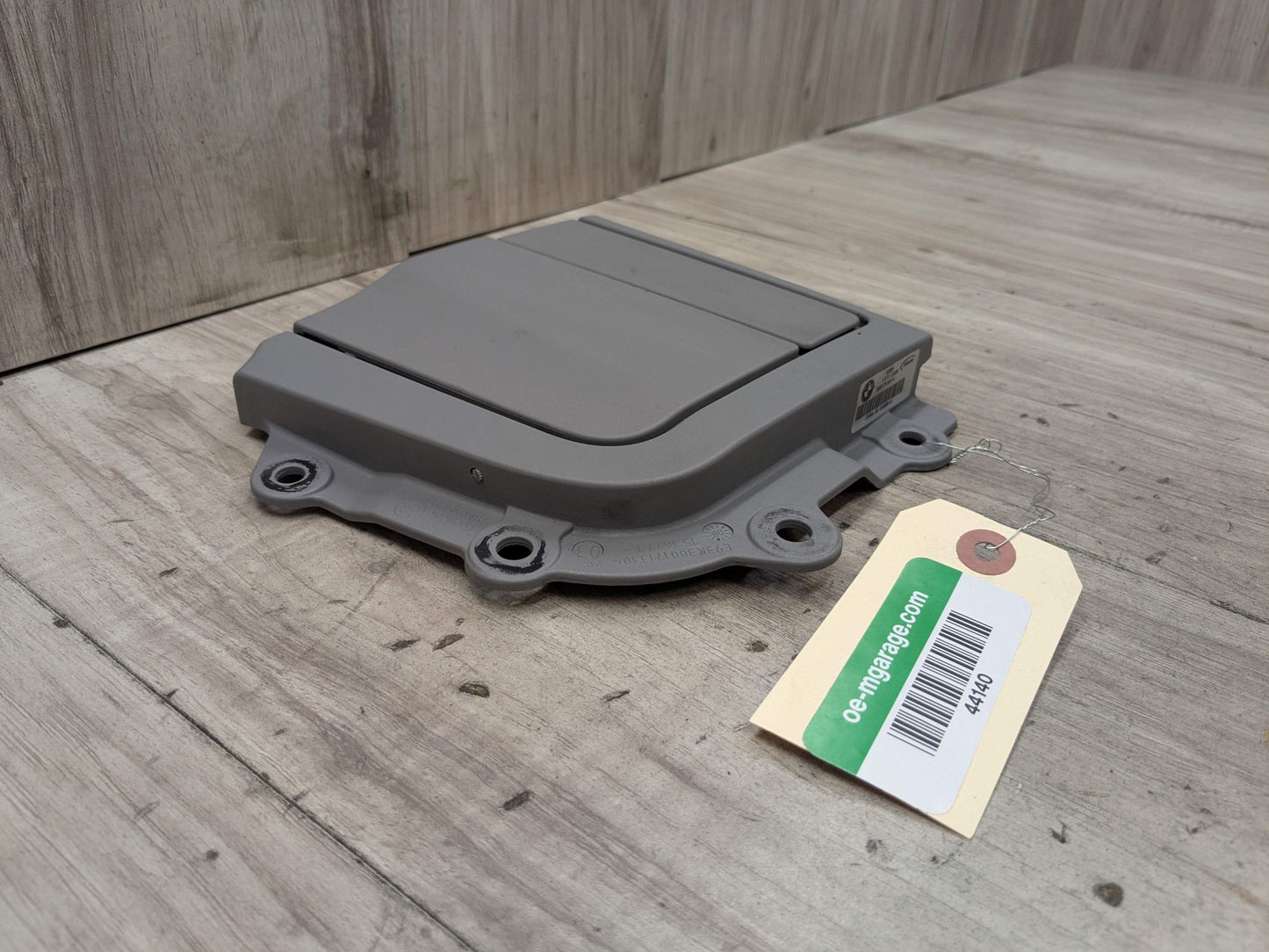 OEM BMW E93 328 335 M3 Right Passenger Convertible Folding Top Hinge Flap Gray