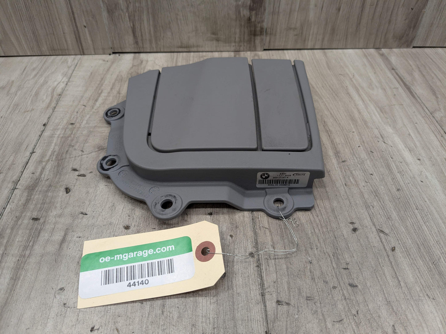 OEM BMW E93 328 335 M3 Right Passenger Convertible Folding Top Hinge Flap Gray