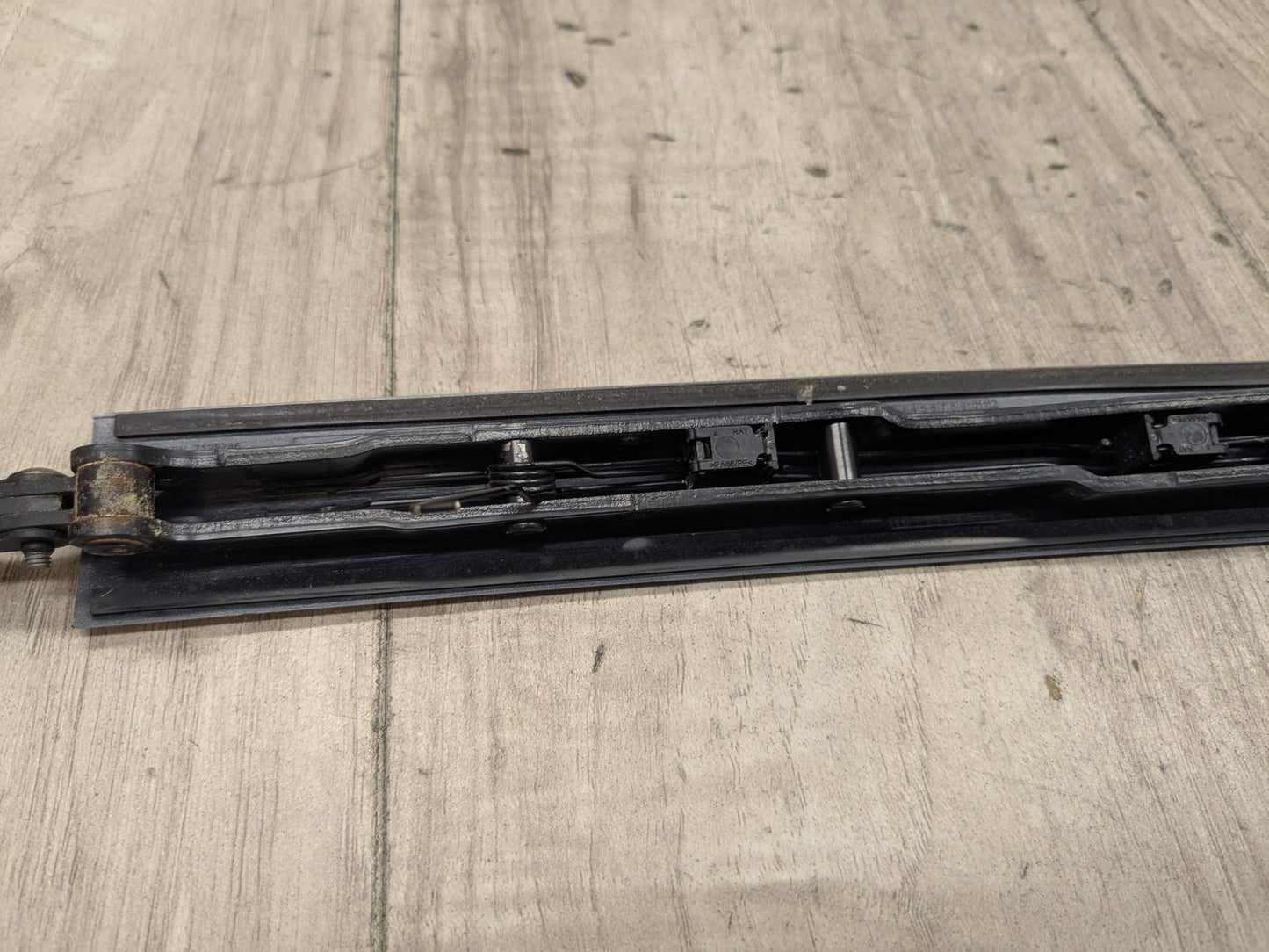 OEM BMW E93 335 M3 F33 F83 M4 Convertible Roof Top Hinge Cover Right Silver