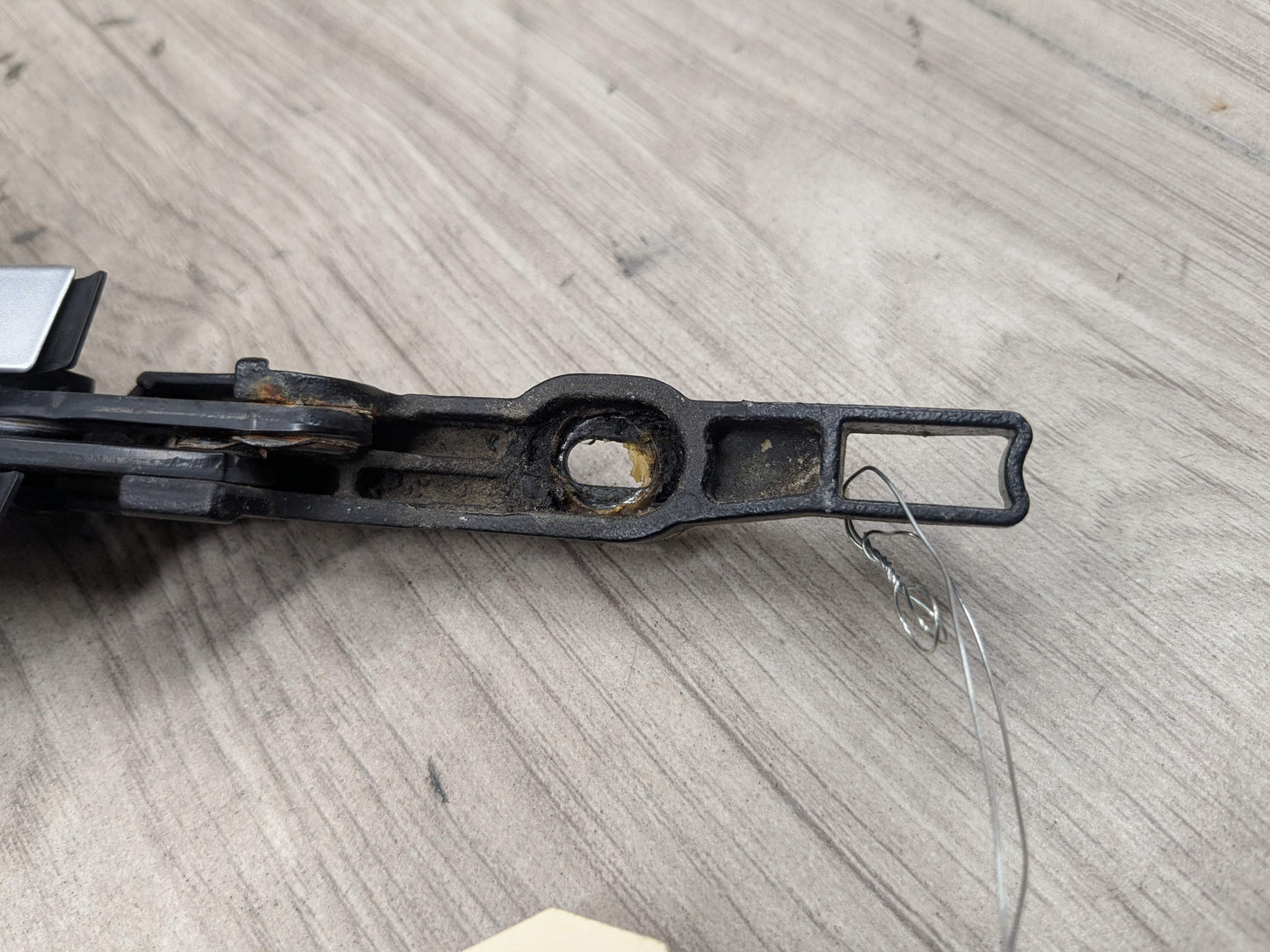 OEM BMW E93 335 M3 F33 F83 M4 Convertible Roof Top Hinge Cover Right Silver